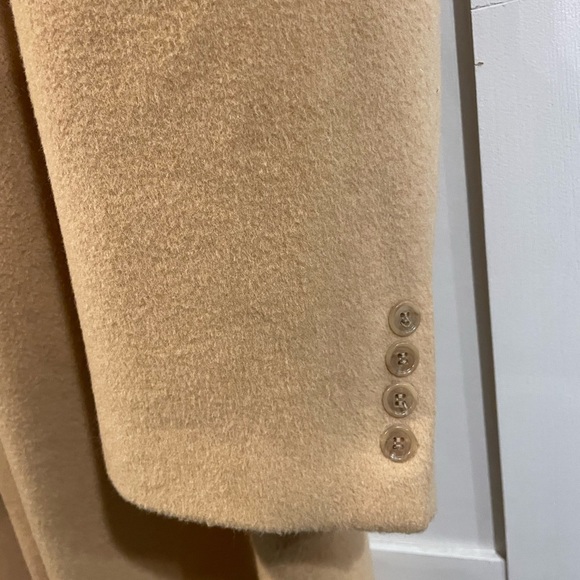 Ralph Lauren Men’s 100% Camel Hair Overcoat - Picture 4 of 10